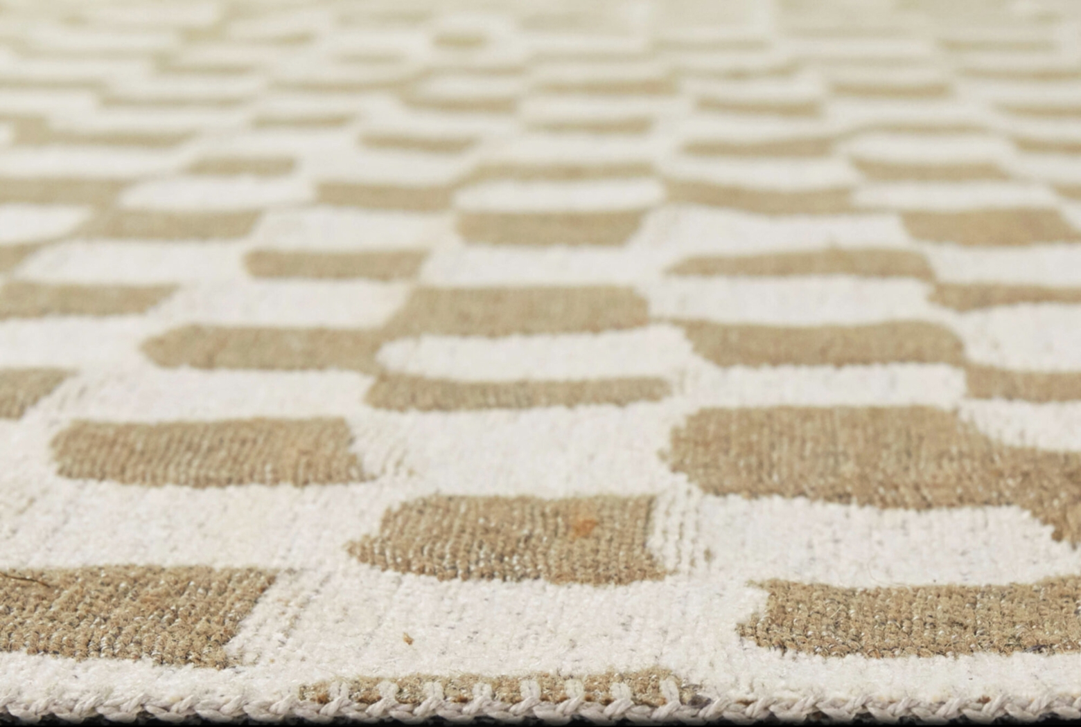 Darhos Tan 7'10 x 10' Rug - Thumbnail - Image 5