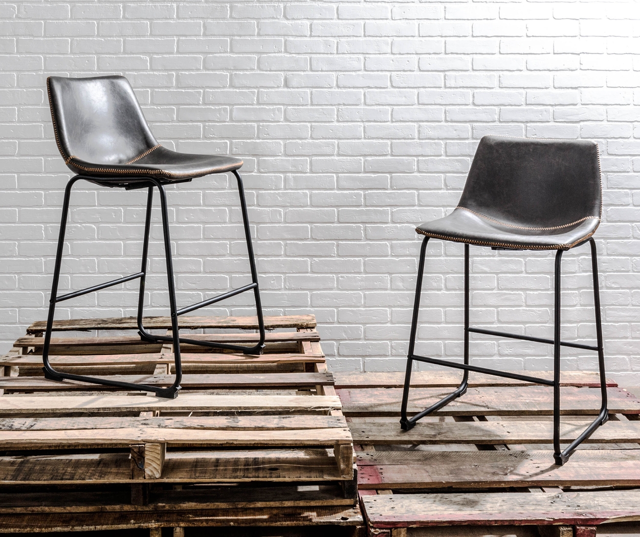 Darnell Gray Counter Height Stool (Set of 2) - Thumbnail - Image 4