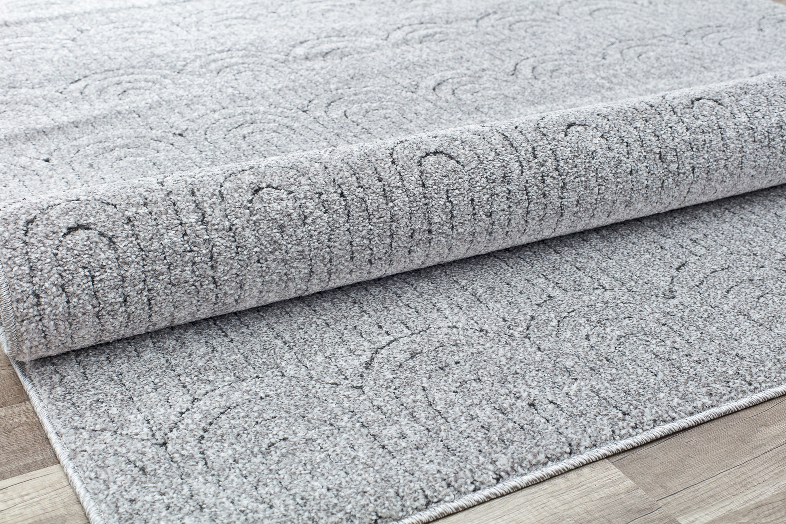 CosmoLiving By Cosmopolitan Davelynn Gray 8' x 10' Rug - Thumbnail - Image 2