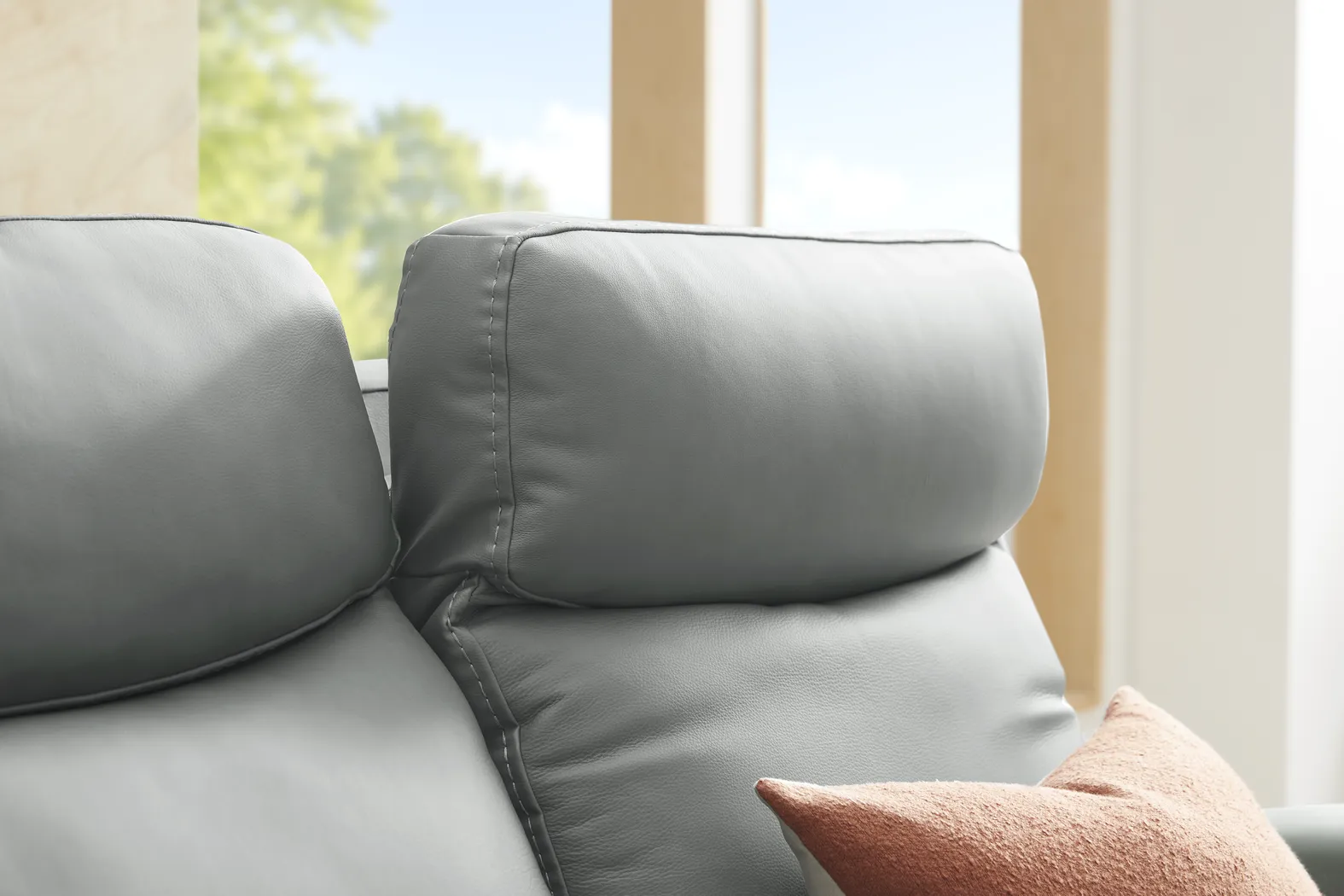 Davidson Arctic Leather 2 Pc Living Room with Dual Power Reclining Sofa - Thumbnail - Image 5