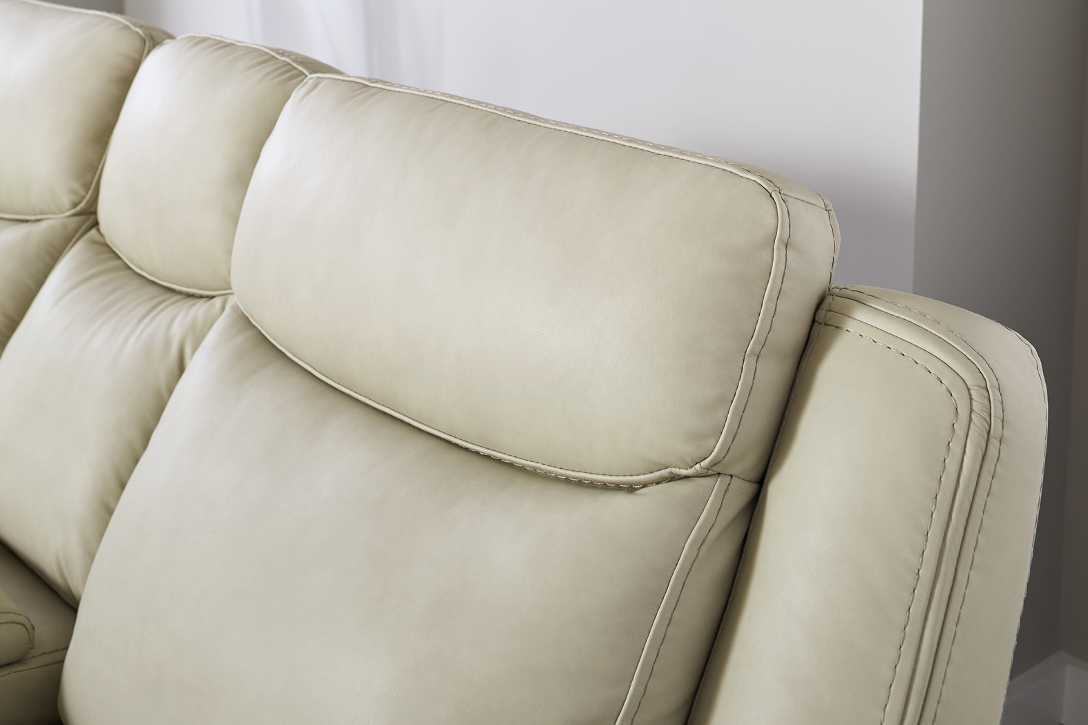 Davidson Platinum Leather 6 Pc Dual Power Reclining Living Room - Thumbnail - Image 19