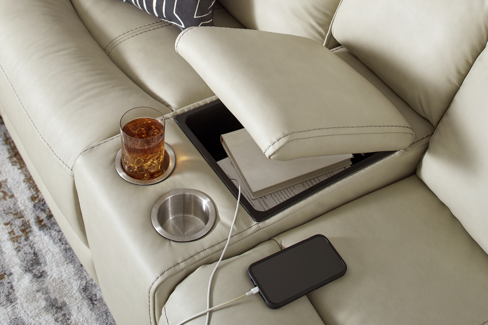 Davidson Platinum Leather 6 Pc Dual Power Reclining Living Room - Thumbnail - Image 17