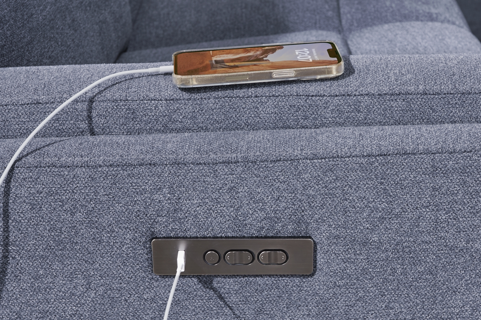 Davis Bay Blue 8 Pc Living Room with Dual Power Reclining Sofa - Thumbnail - Image 5