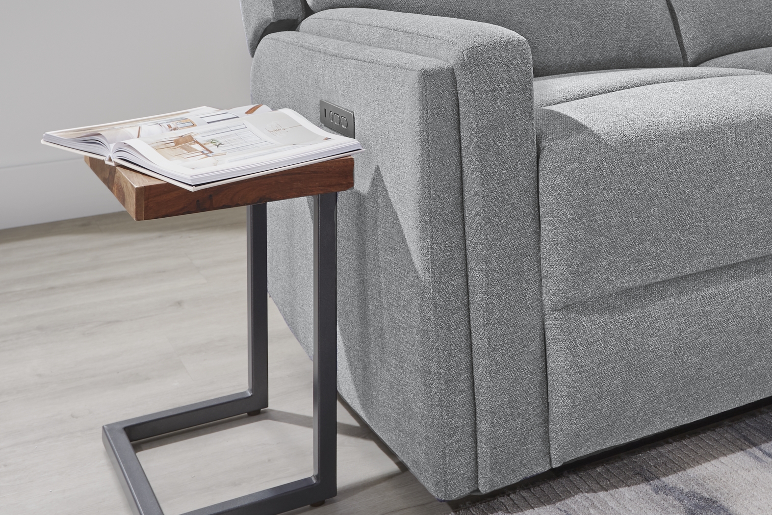 Davis Bay Gray 8 Pc Living Room with Dual Power Reclining Sofa - Thumbnail - Image 5