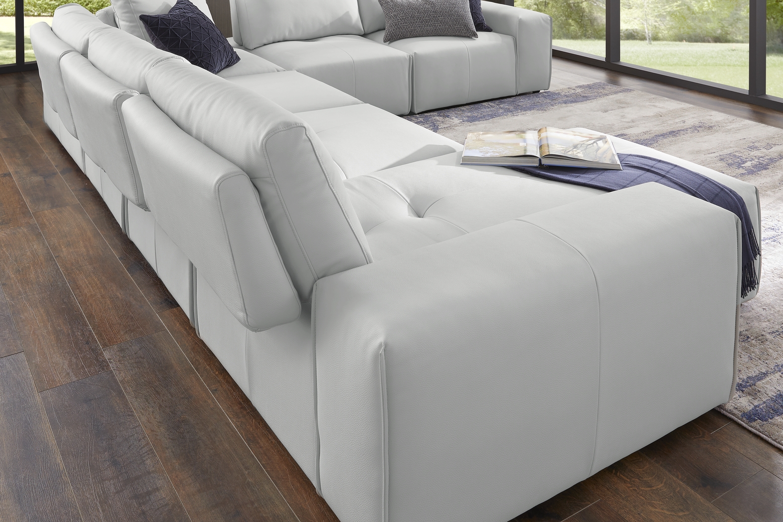 Davis Park Platinum 6 Pc Sectional - Thumbnail - Image 4