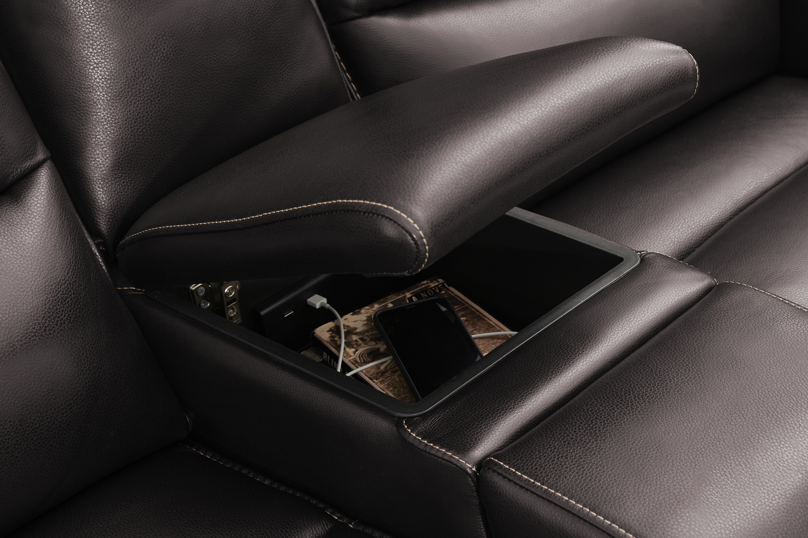 Davoli Black Leather Dual Power Reclining Loveseat - Thumbnail - Image 3