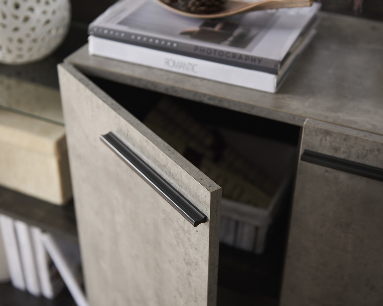 Debore Black Server - Thumbnail - Image 6