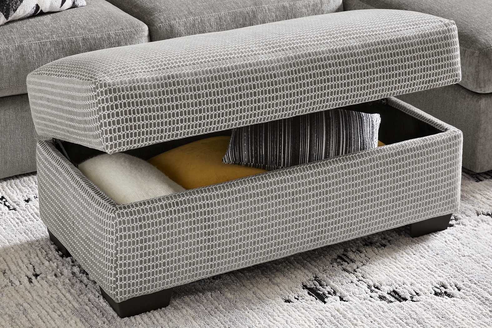 Dekker Park Beige 5 Pc Sectional Living Room - Thumbnail - Image 8