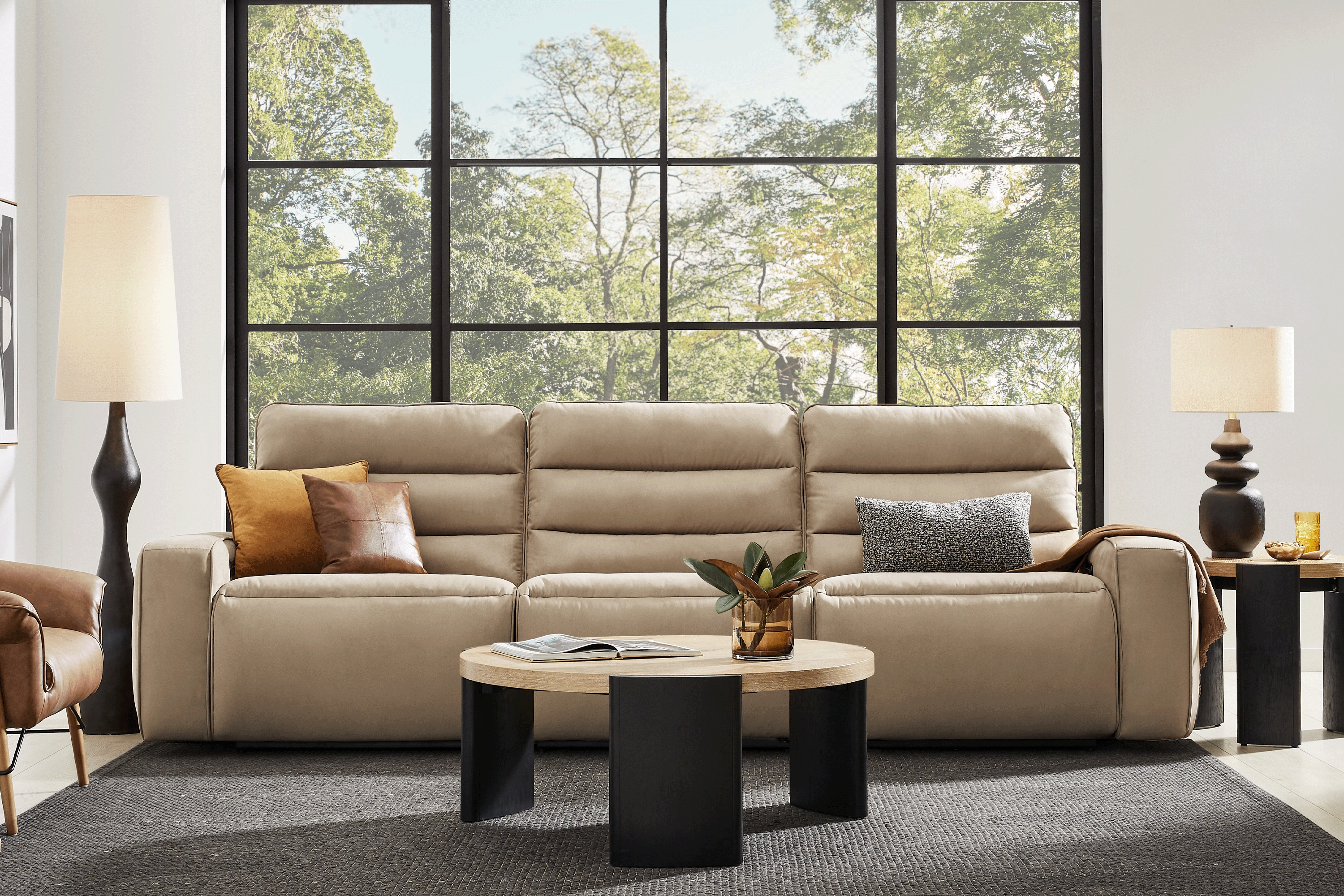 Del Mar Sand Dual Power Sofa - Thumbnail - Image 3