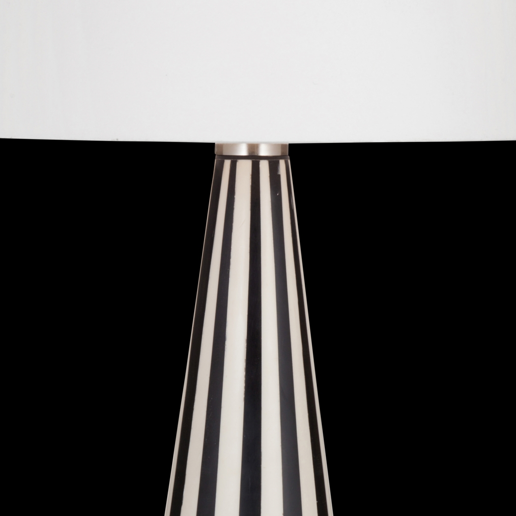 Delaire Loop Black Lamp - Thumbnail - Image 2
