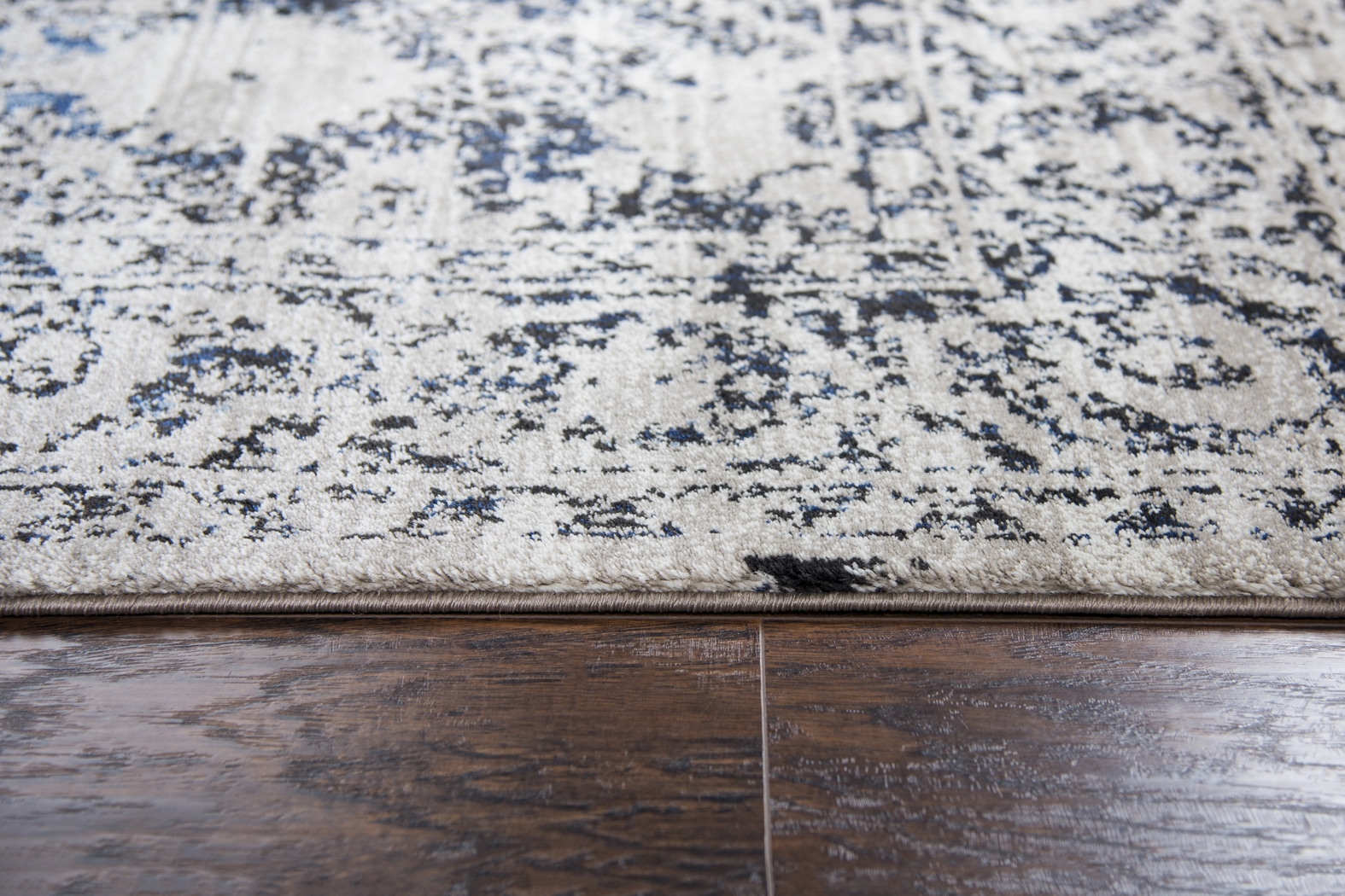 Delinda Taupe 7'10 x 10'10 Rug - Thumbnail - Image 3