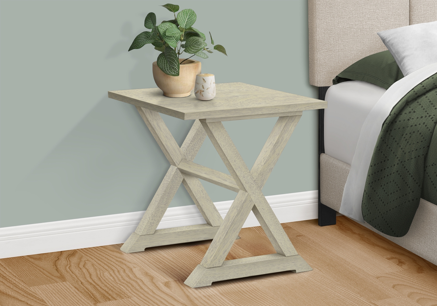 Delmina White End Table - Thumbnail - Image 2