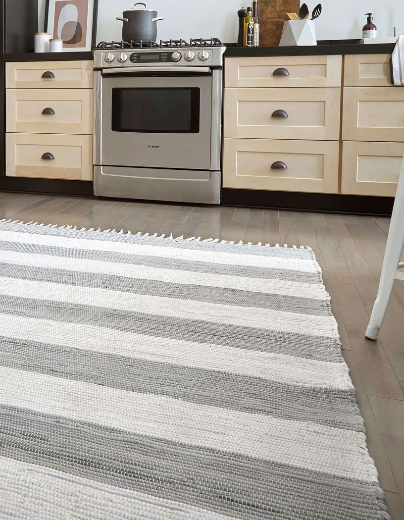 Delonn Gray 9' x 12'2 Rug - Thumbnail - Image 3