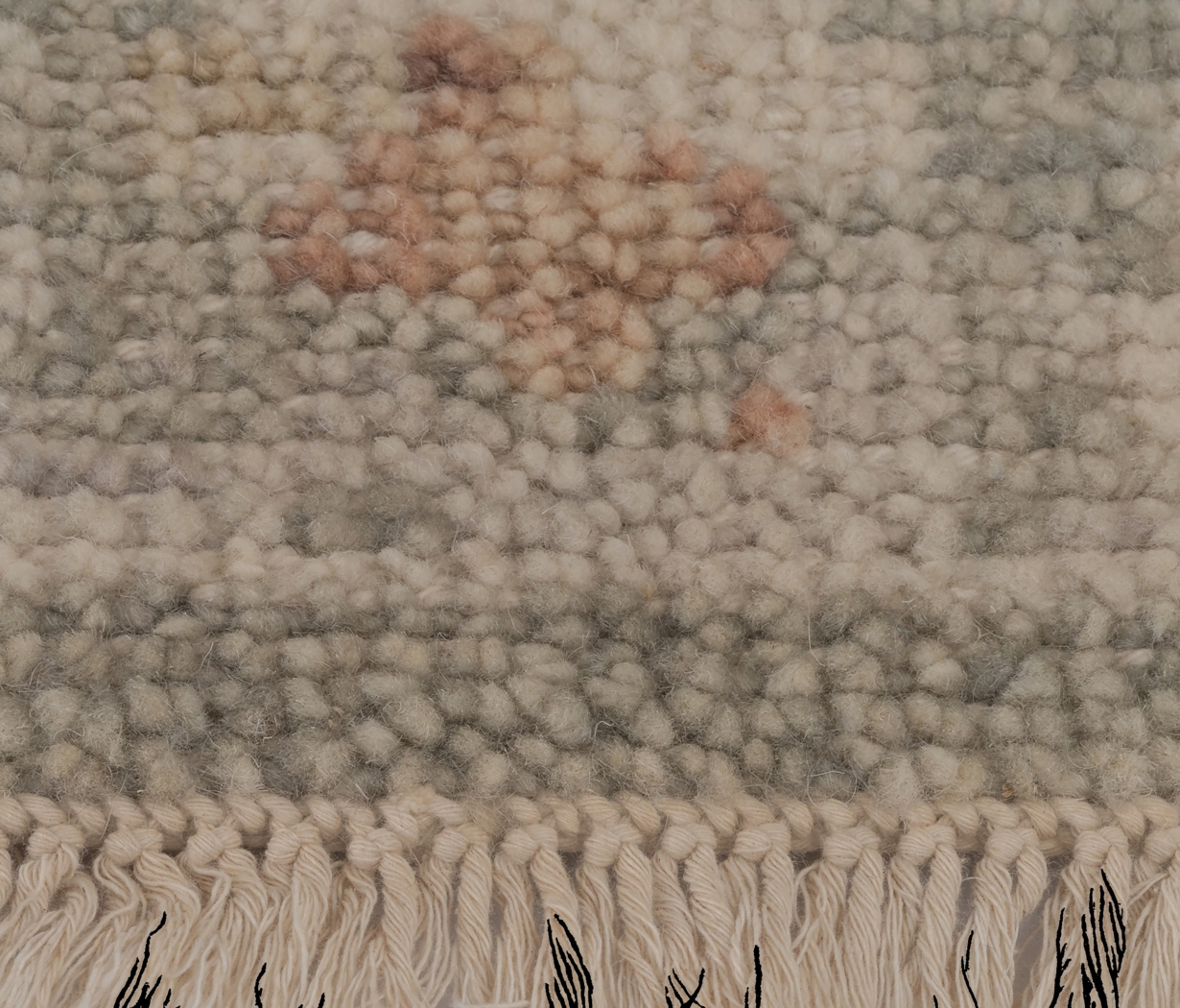Delsonee Gray 3' x 5' Rug - Thumbnail - Image 5
