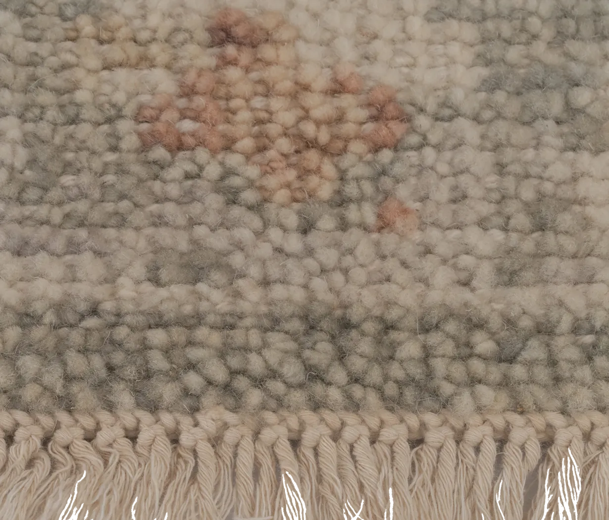 Delsonee Gray 5' x 8' Rug - Thumbnail - Image 5