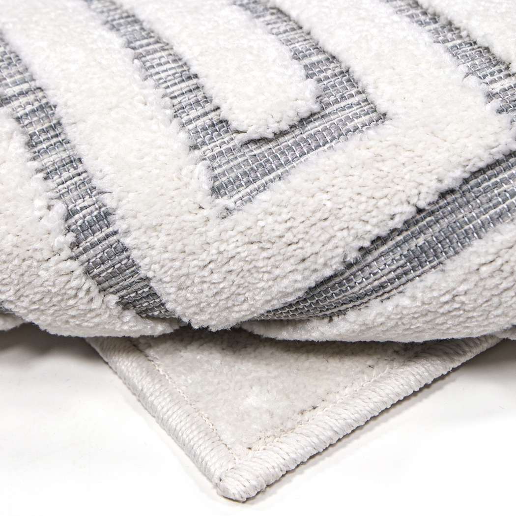 Denbigh White/Blue 5'2 x 7'6 Rug - Thumbnail - Image 2