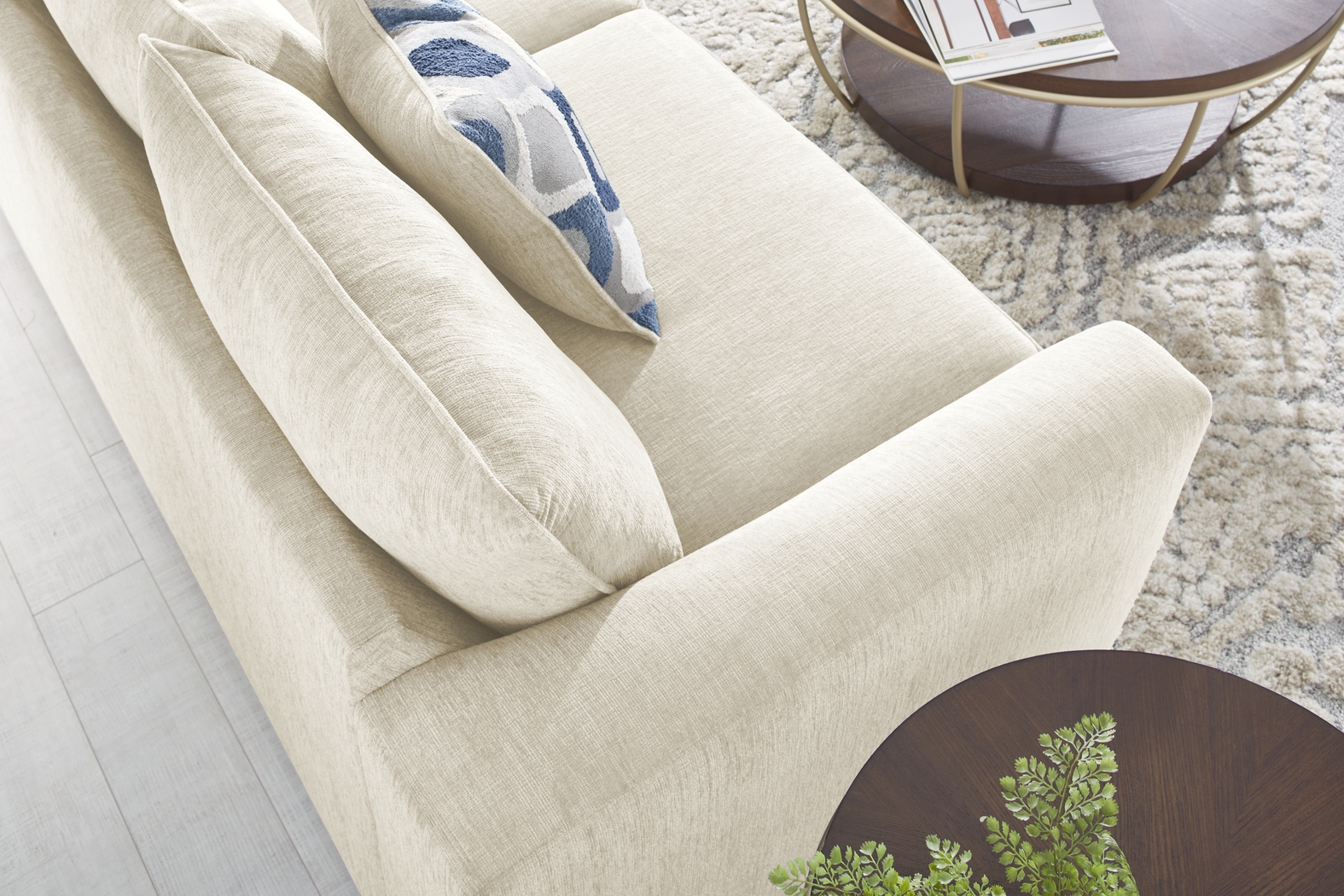 Dennin Heights Beige Loveseat - Thumbnail - Image 4