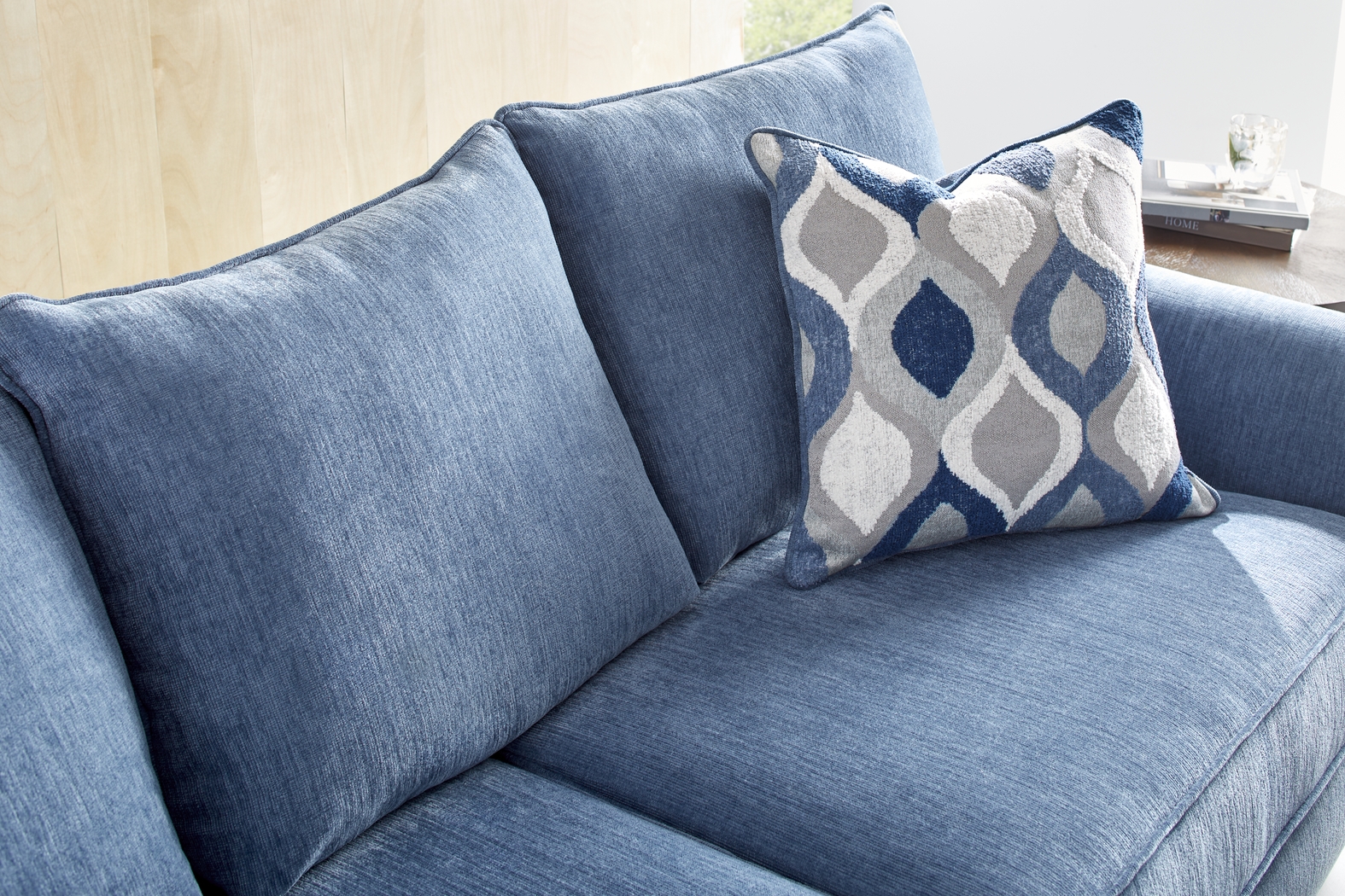 Dennin Heights Blue 7 Pc Living Room with Sleeper Sofa - Thumbnail - Image 7