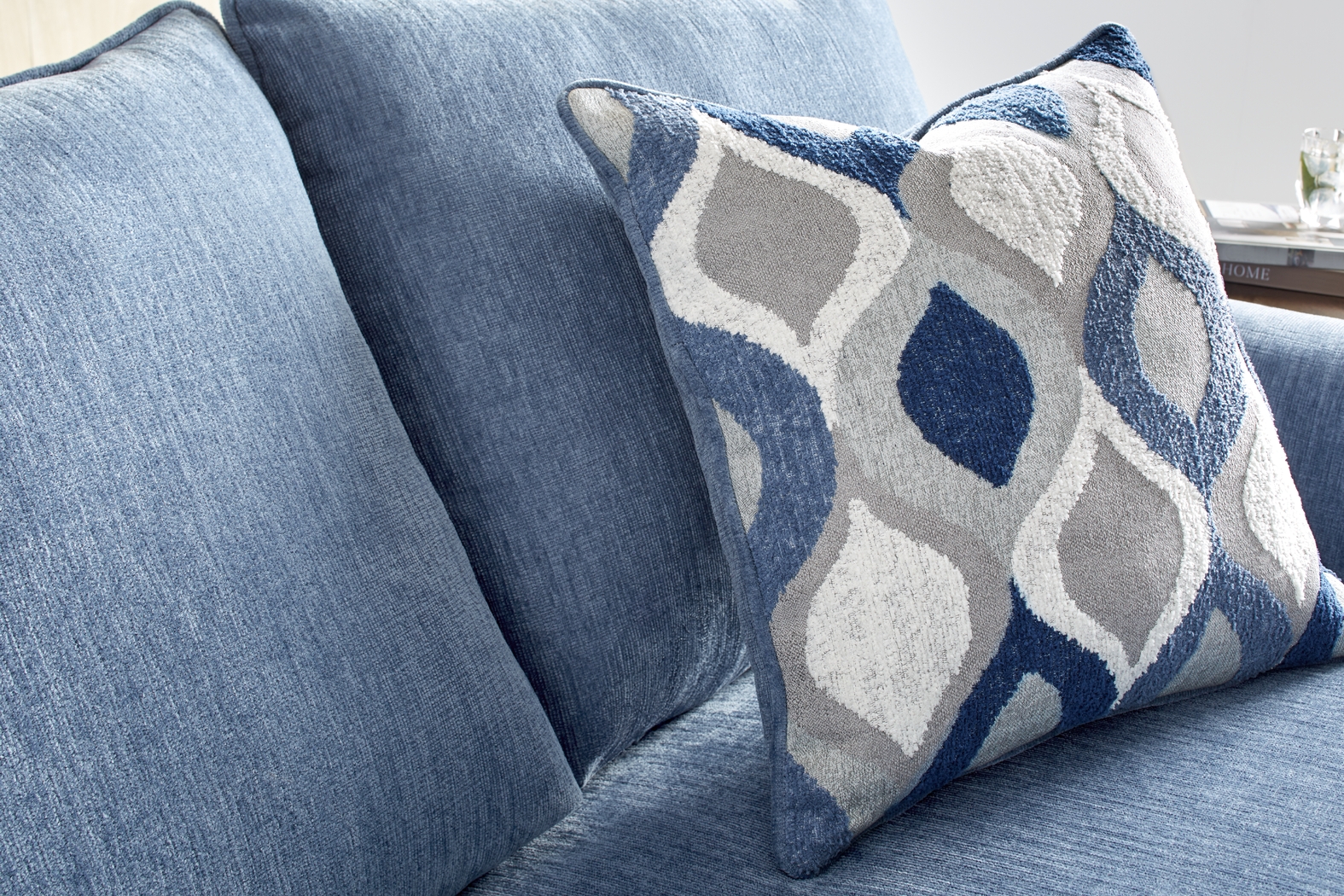 Dennin Heights Blue Sofa - Thumbnail - Image 4