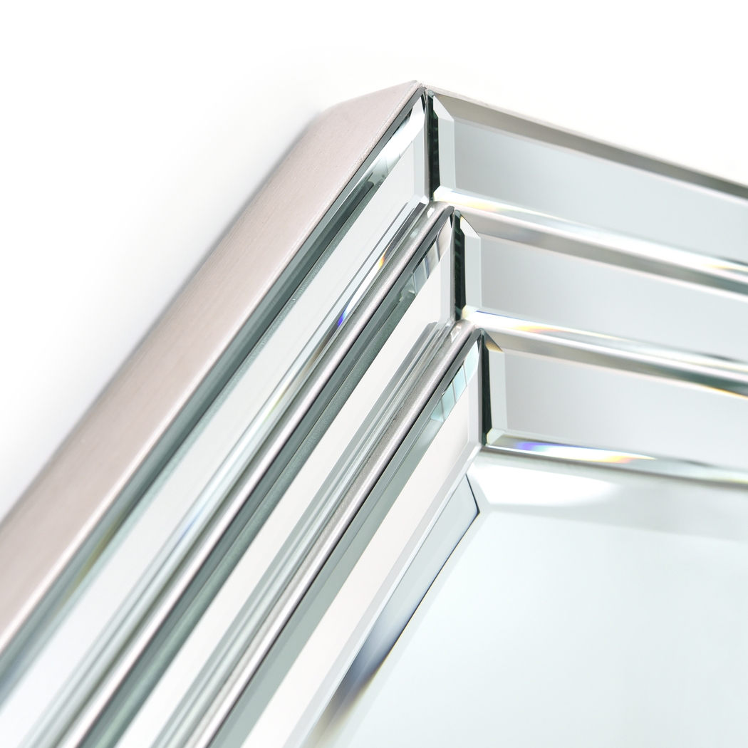 Derice Silver Mirror - Thumbnail - Image 3