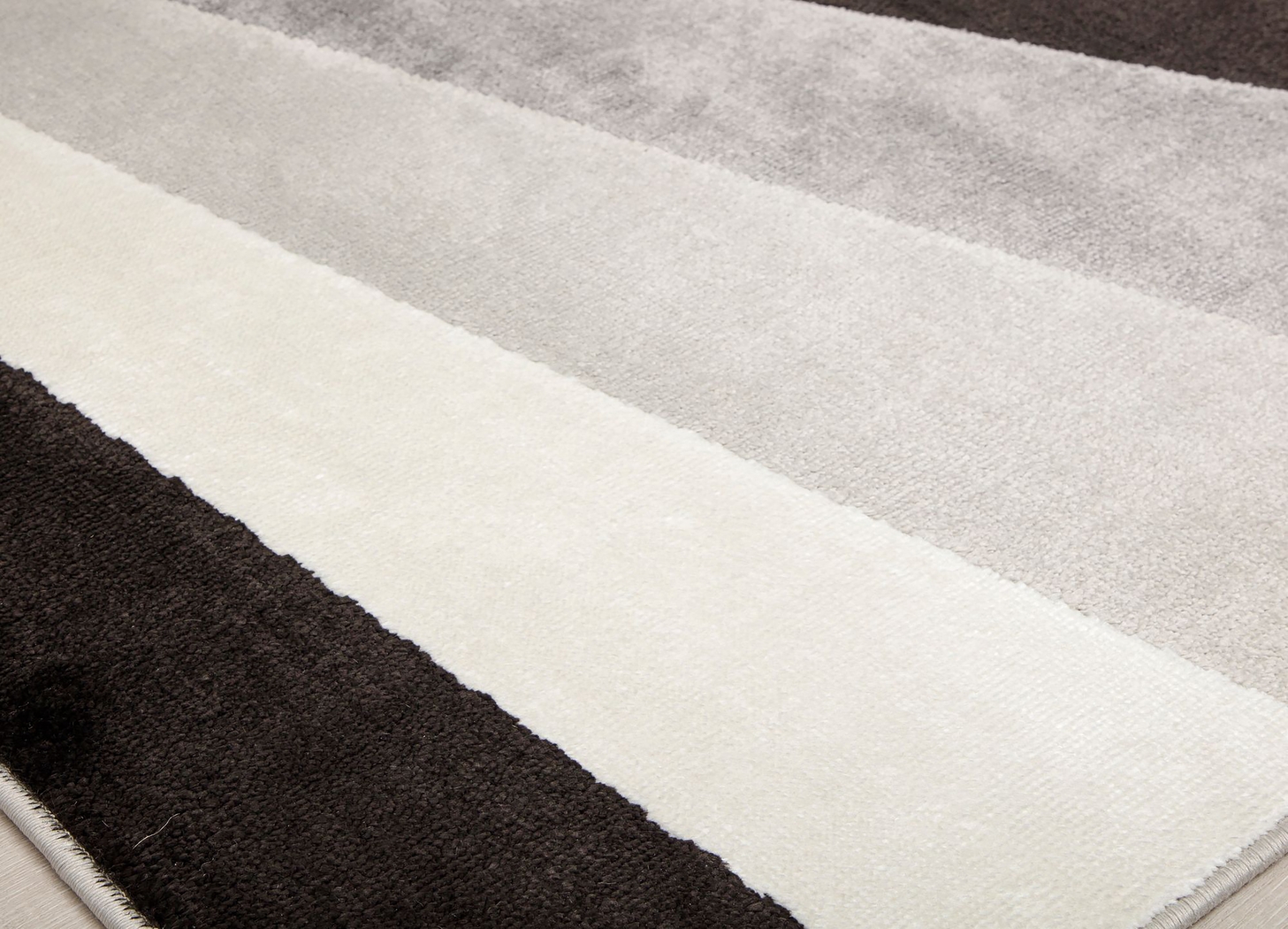 Desior Gray 8' x 10' Rug - Thumbnail - Image 5