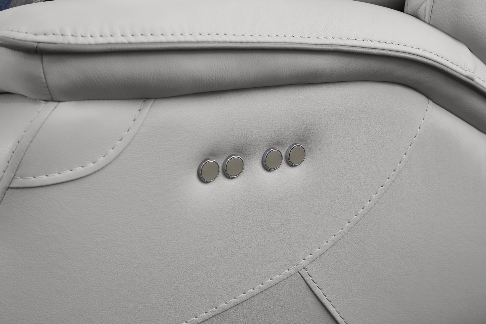 Devero Gray Leather 5 Pc Dual Power Reclining Sectional - Thumbnail - Image 4