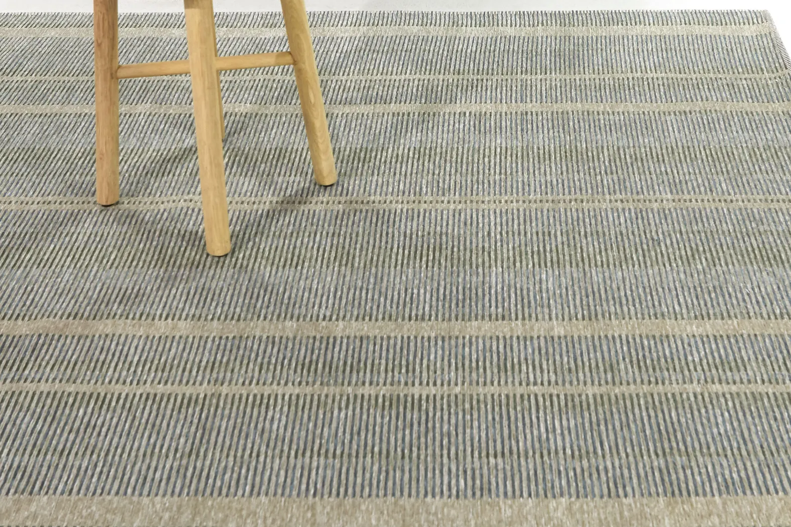 Diamora Olive 7'10 x 10' Indoor/Outdoor Rug - Thumbnail - Image 5