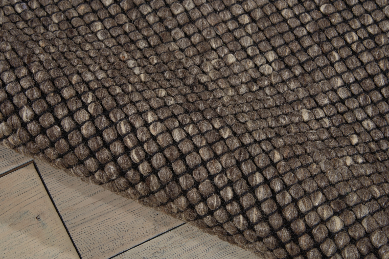 Dilanne Brown 5'3 x 7'5 Rug - Thumbnail - Image 2