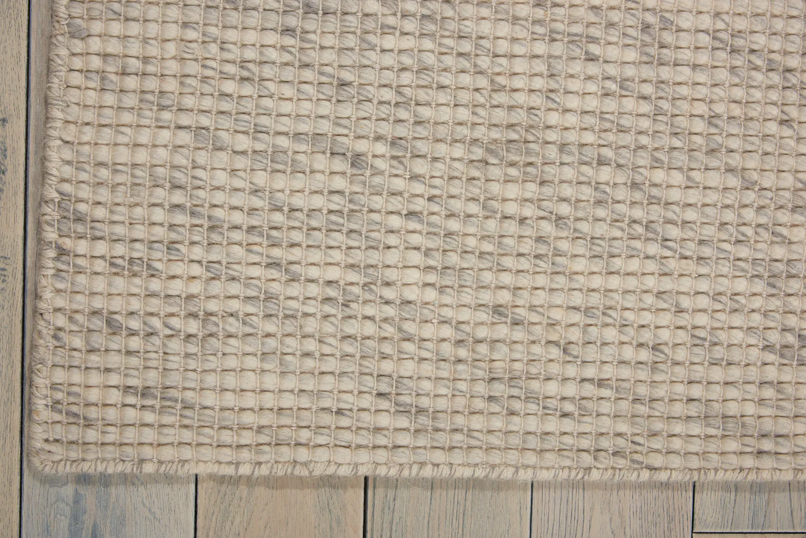 Dilanne Ivory 5'3 x 7'5 Rug - Thumbnail - Image 3