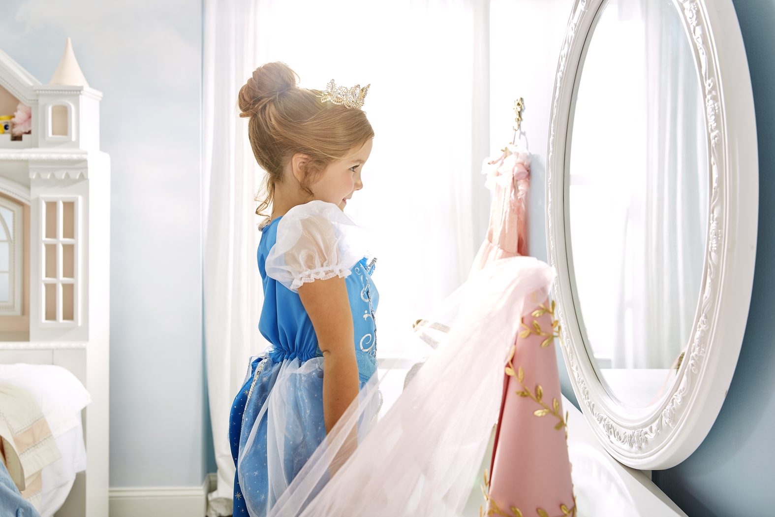 Disney Princess Dreamer White 7 Pc Twin Carriage Bedroom - Thumbnail - Image 18