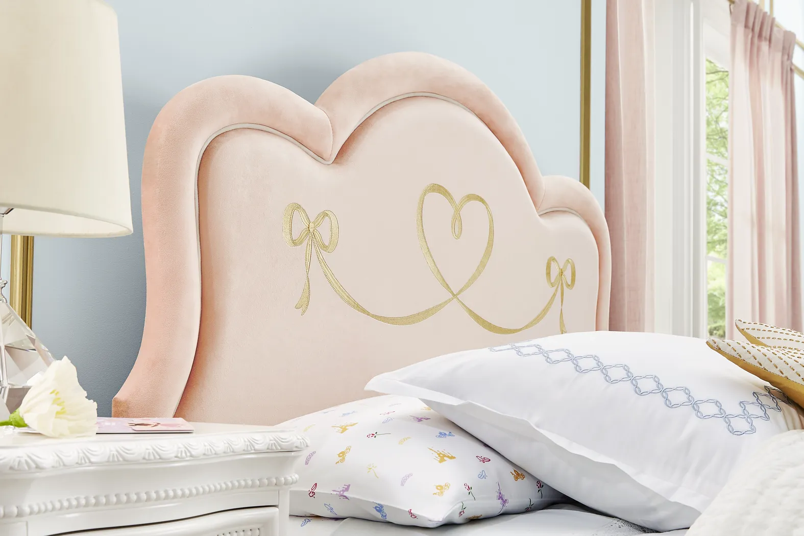 Disney Princess Sparkle White Bedroom with Pink Full Upholstered Bed - Thumbnail - Image 5
