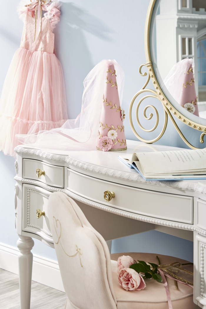 Disney Princess Sparkle White Desk with Carriage Mirror and Vanity Chair - Thumbnail - Image 14