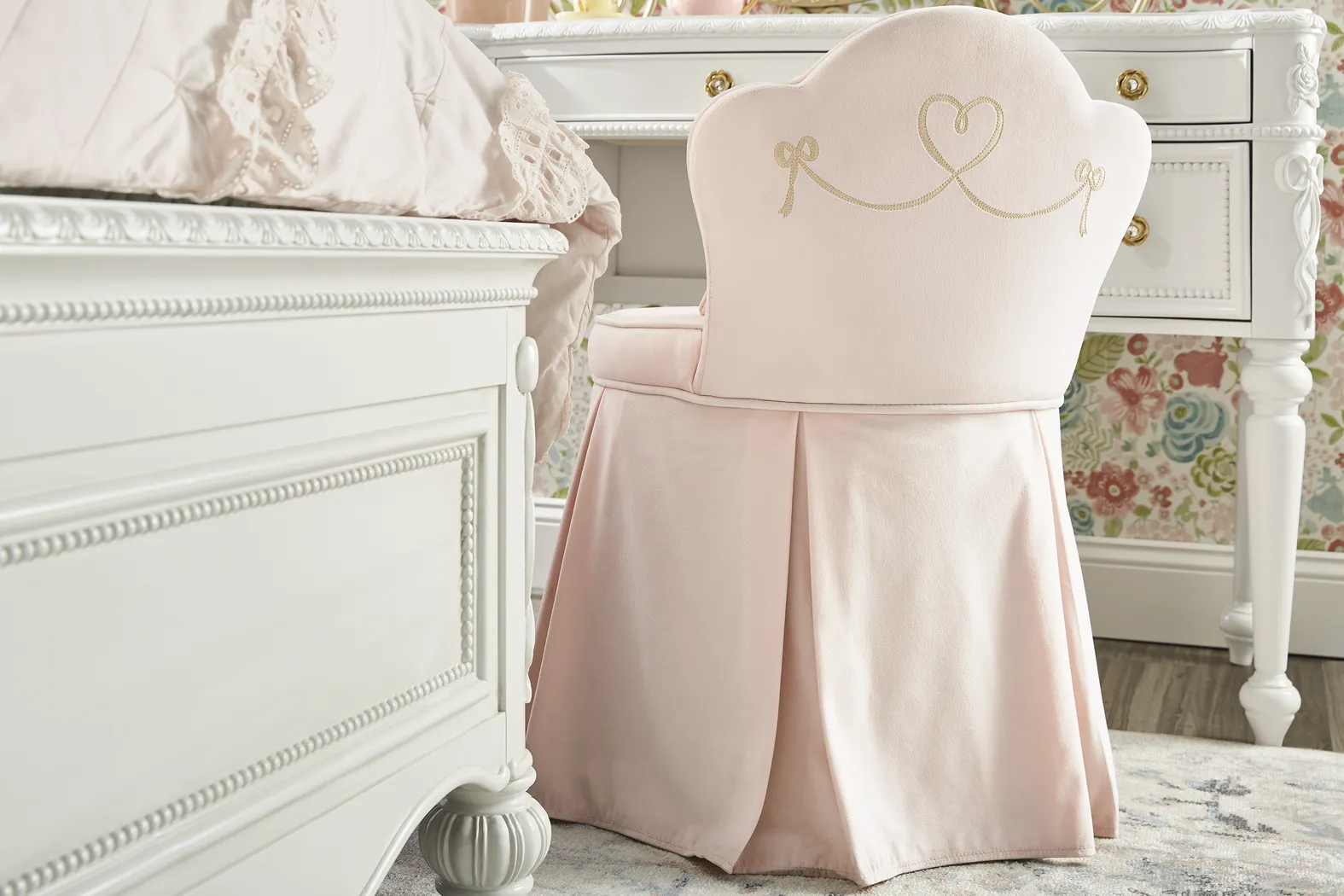 Disney Princess Sparkle White Desk with Round Mirror and Vanity Chair - Thumbnail - Image 4