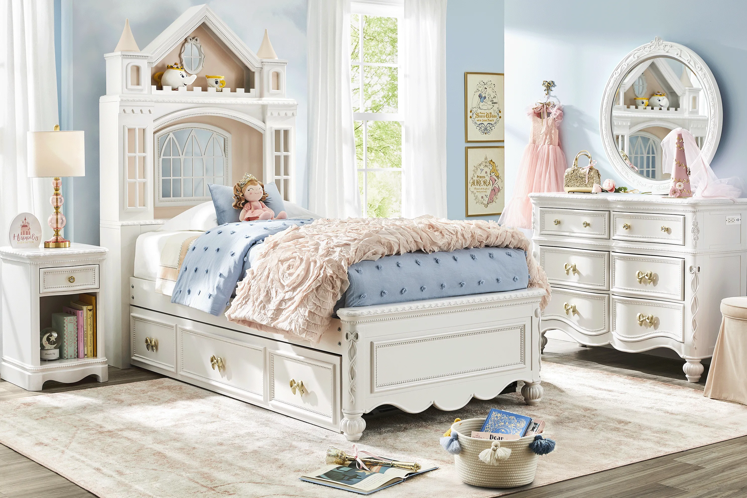 Kids Disney Princess Bedroom - Thumbnail - Image 9