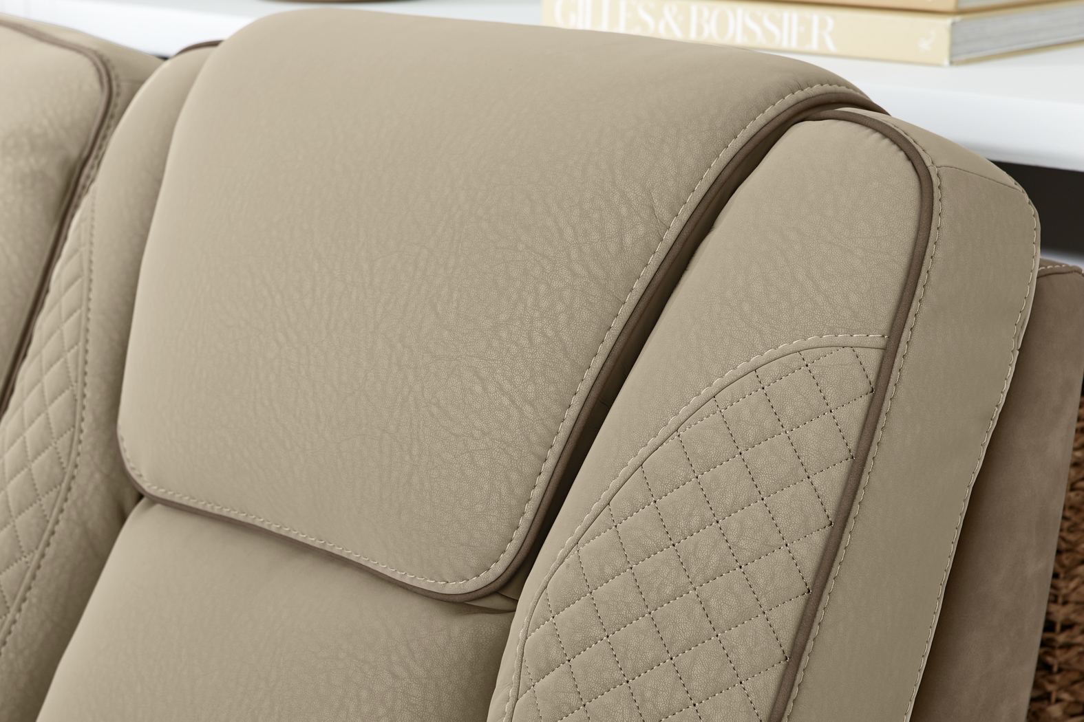 Donovan Park Beige 5 Pc Dual Power Reclining Living Room - Thumbnail - Image 12