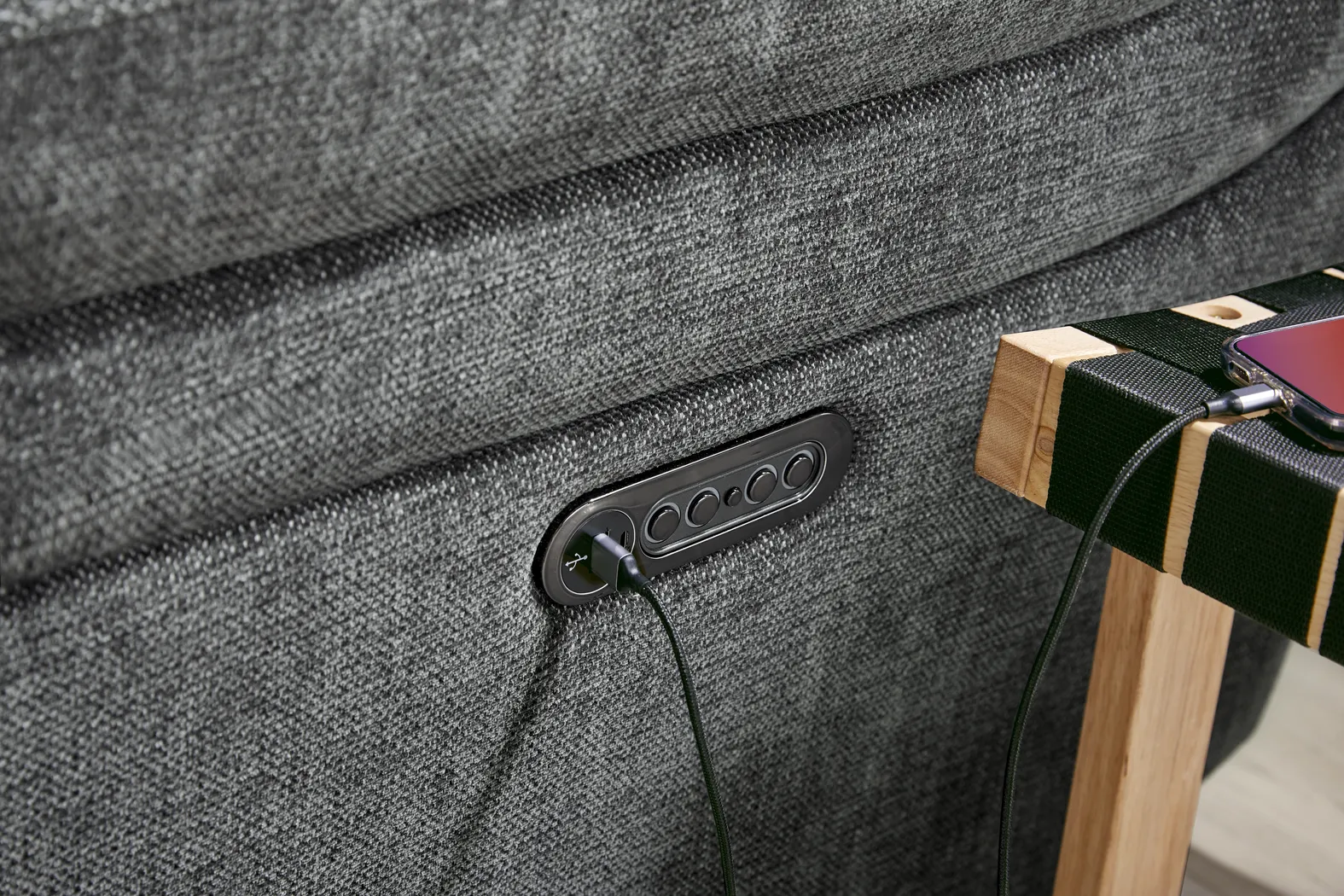 Douglas Park Charcoal 5 Pc Dual Power Reclining Sectional - Thumbnail - Image 4