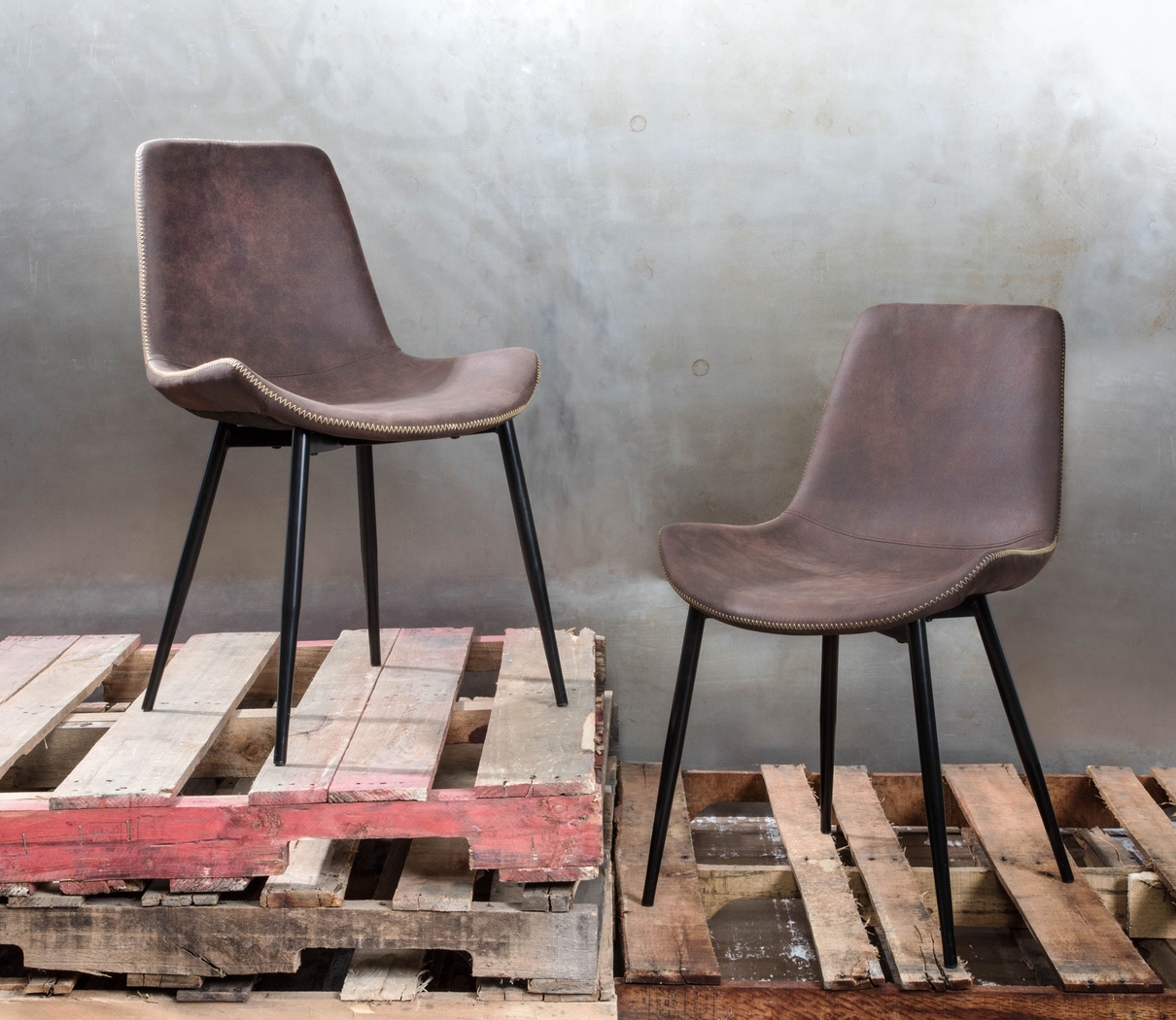 Doverwood Espresso Dining Chair (Set of 2) - Thumbnail - Image 4