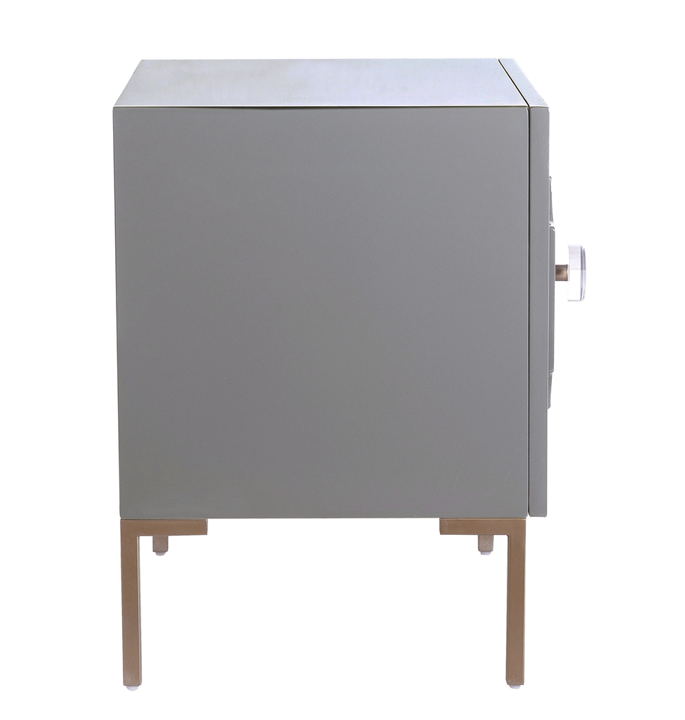 Doveylee Gray Nightstand - Thumbnail - Image 4