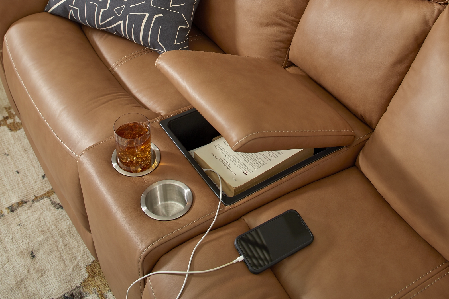 Davidson Caramel Leather 7 Pc Dual Power Reclining Living Room - Thumbnail - Image 16