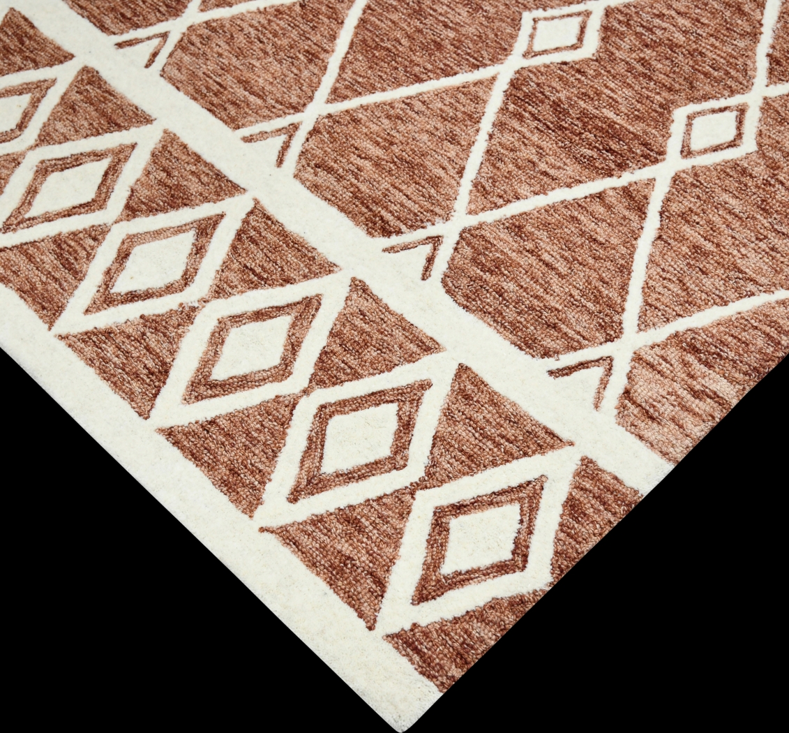 Driax Rust 5' x 8' Rug - Thumbnail - Image 3
