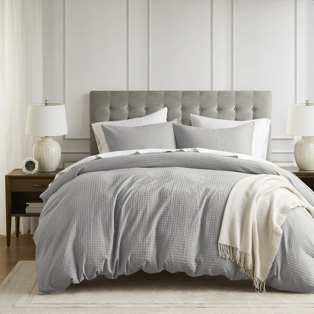 Drysdalea Light Gray King/California King 3 Pc Duvet Set - Thumbnail - Image 1