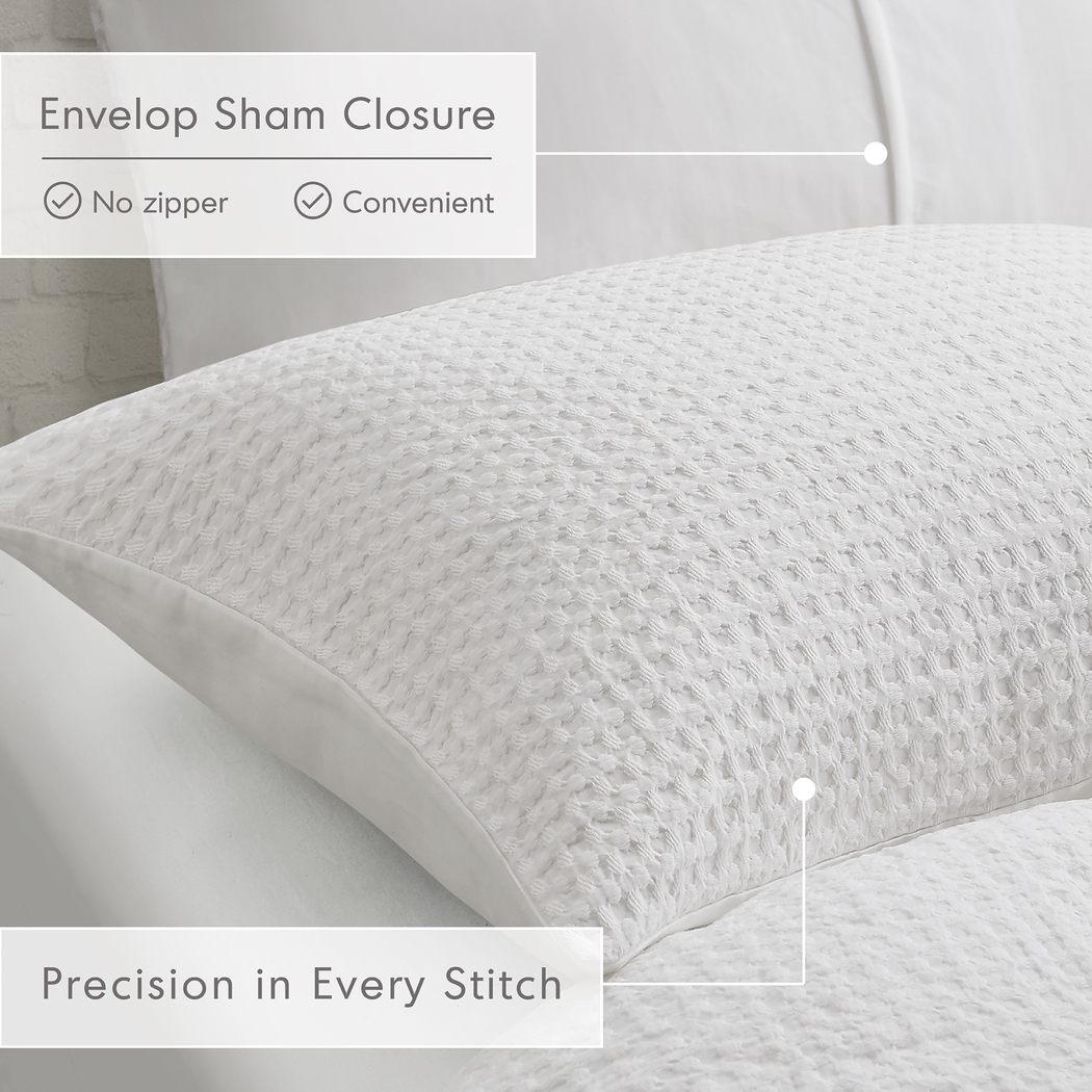 Drysdalea White Full/Queen 3 Pc Duvet Set - Thumbnail - Image 9