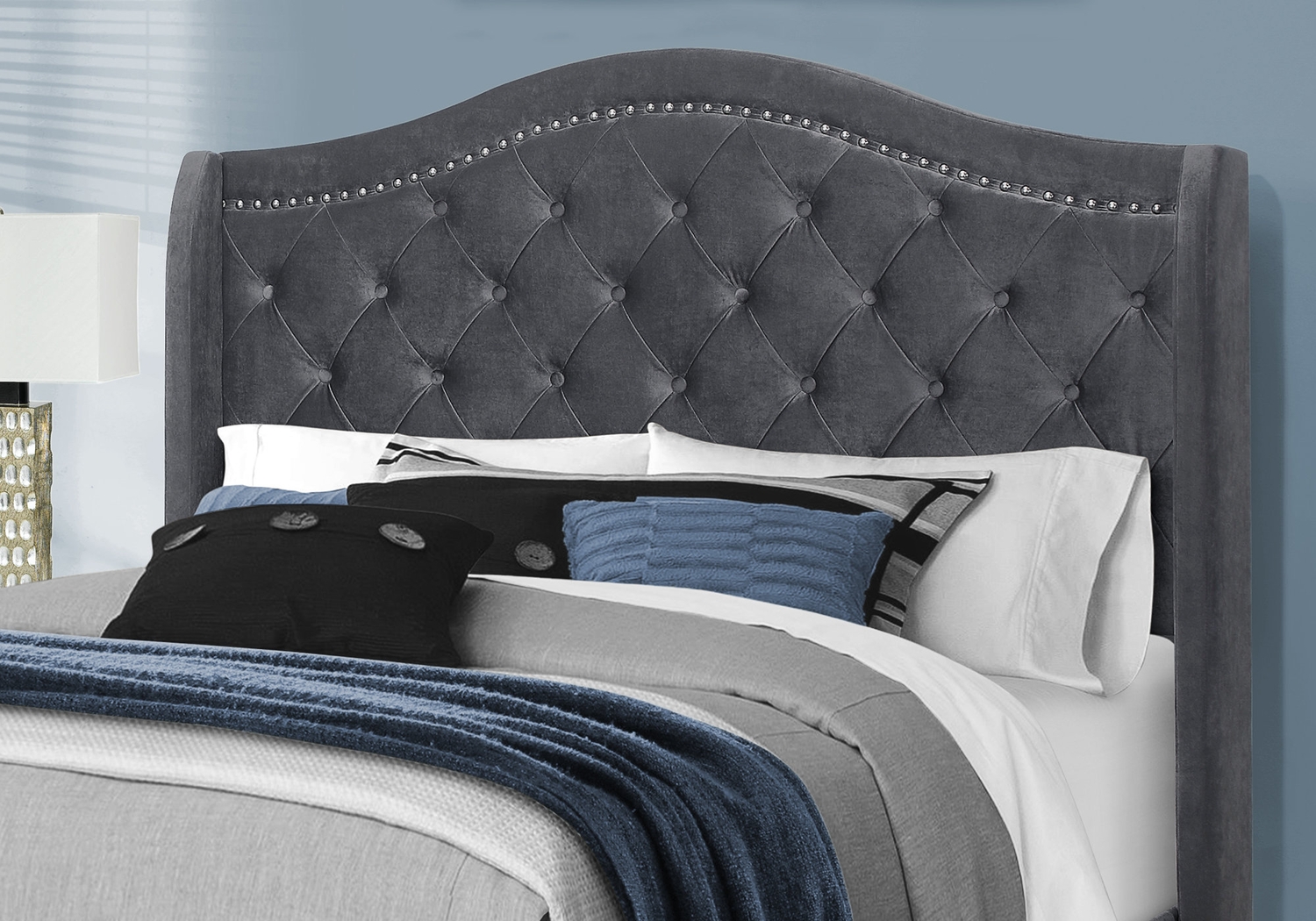 Dunalie Gray Queen Bed - Thumbnail - Image 4
