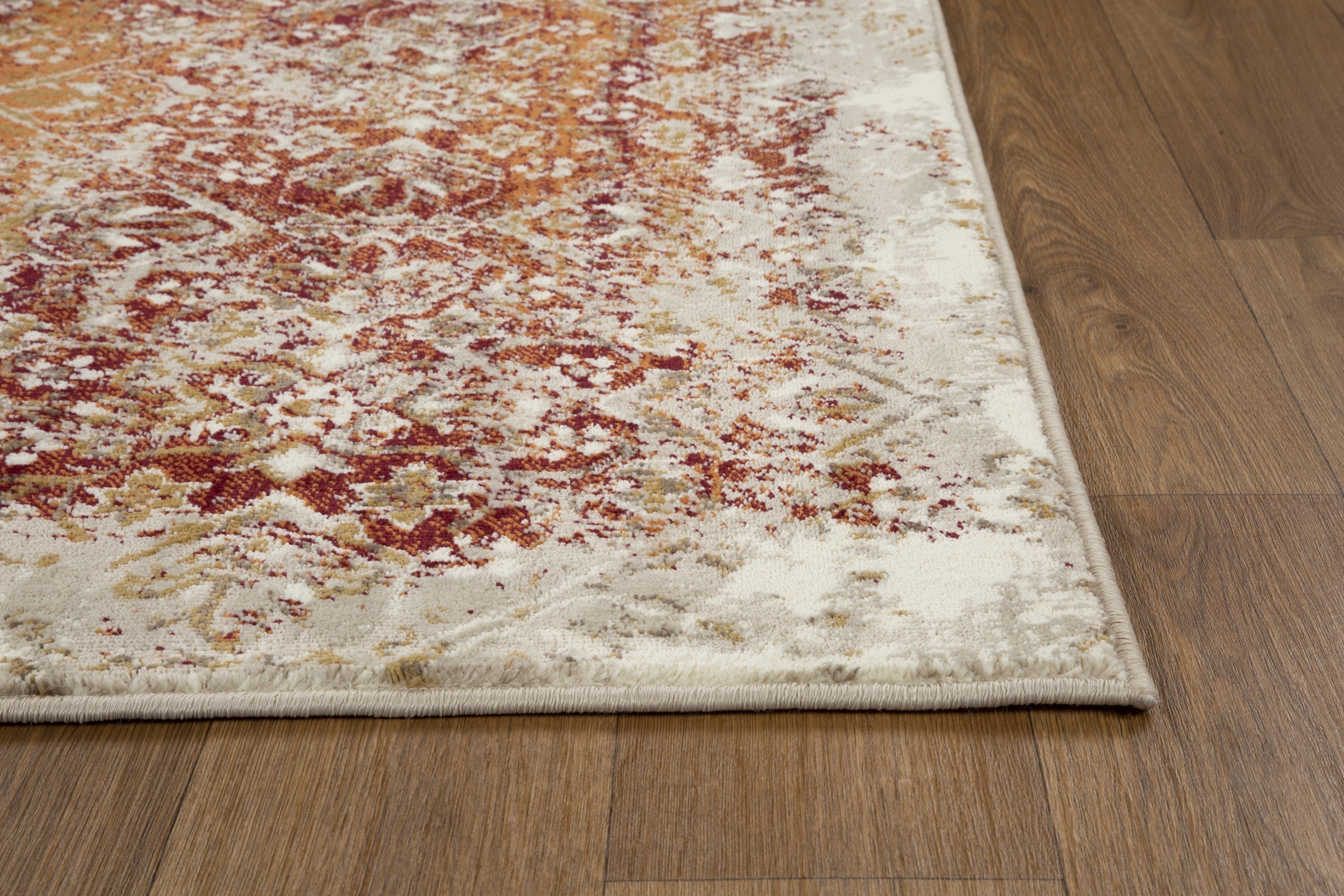 Dunnora Ivory/Rust 5'3 x 7'8 Rug - Thumbnail - Image 4
