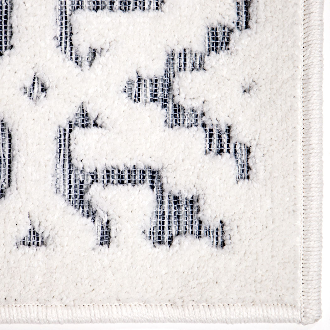 Dunnugan White 5'2 x 7'6 Rug - Thumbnail - Image 3