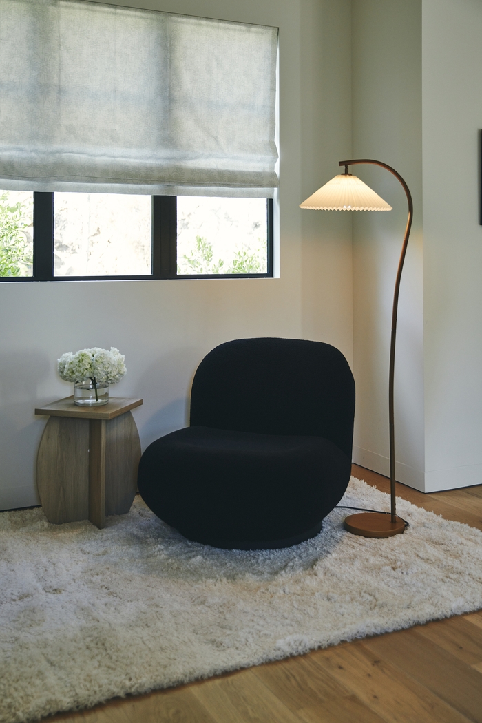 Duragny Ivory 5'3 x 7' Rug - Thumbnail - Image 2