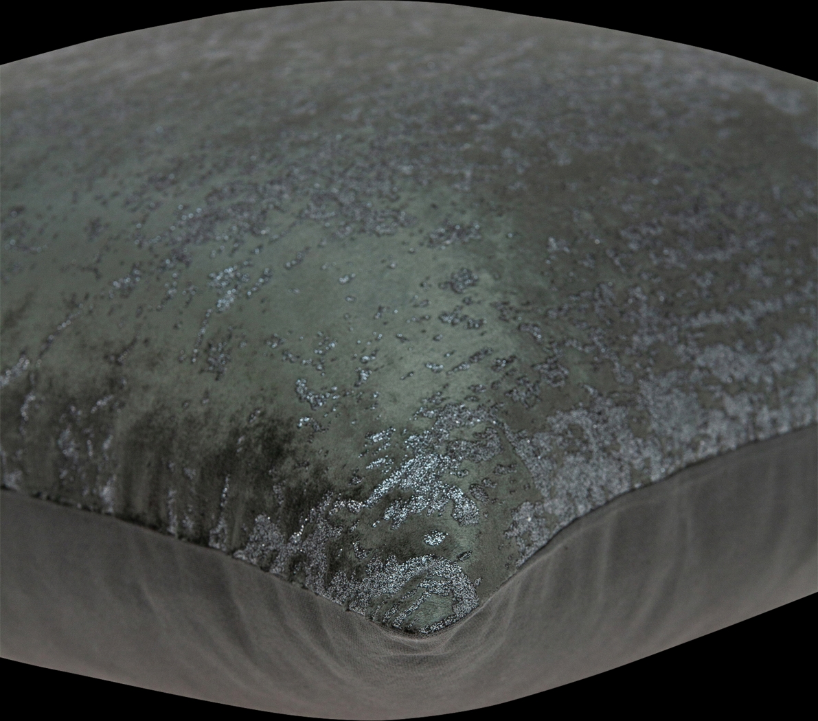 Dyal Gray Accent Pillow - Thumbnail - Image 4