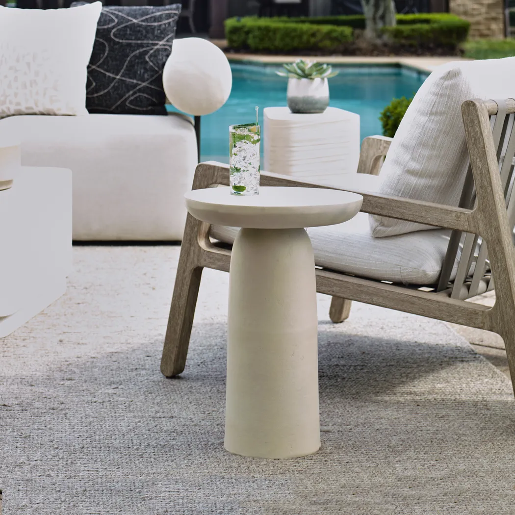 Ealane White Outdoor End Table - Thumbnail - Image 2