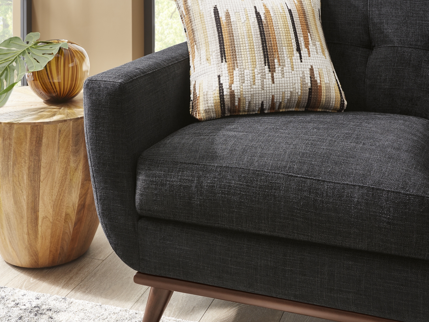 East Side Black Apartment Sofa - Thumbnail - Image 4