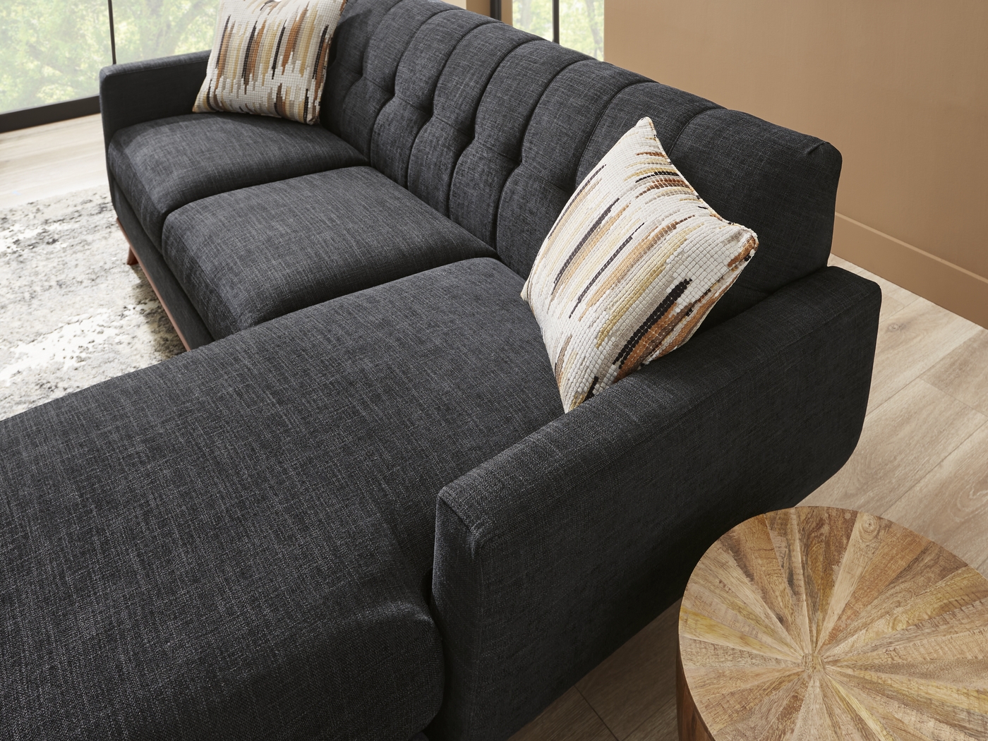 East Side Black 4 Pc Sectional Living Room - Thumbnail - Image 7